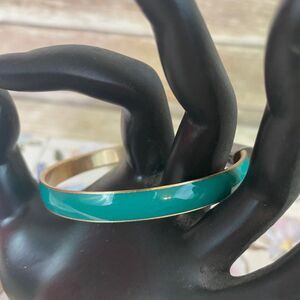 Green Bangle Bracelet NWT Size Small Women's Accessories Metal